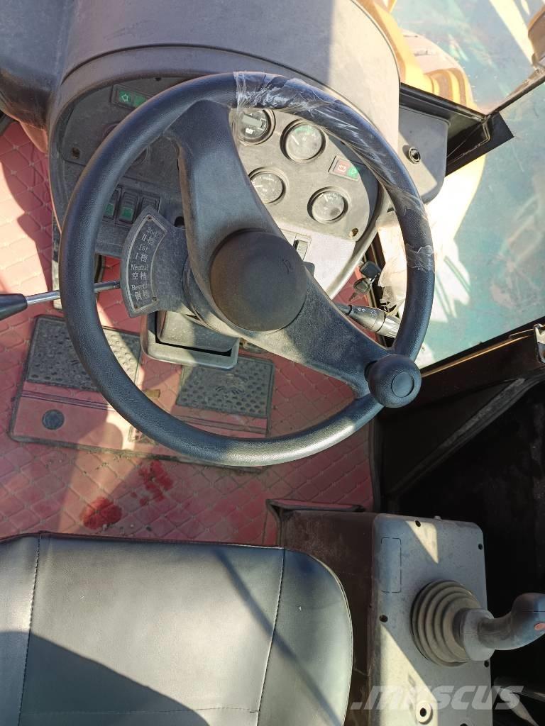 CAT 966 H Kolesni nakladalci