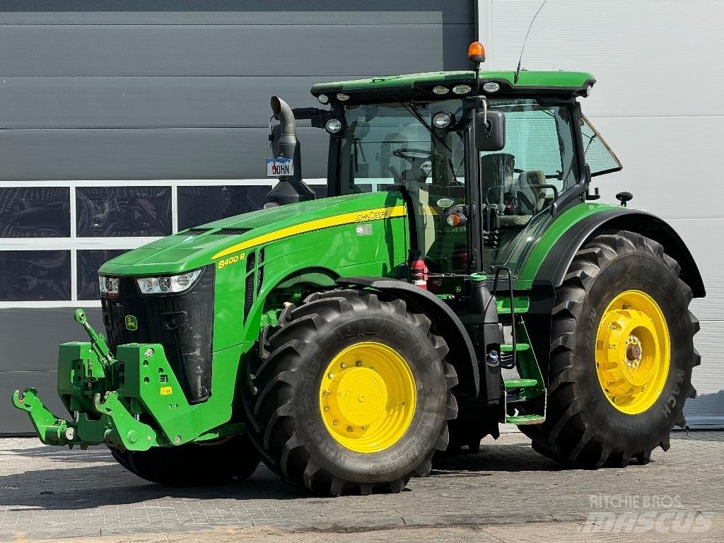 John Deere 8400 R Traktorji