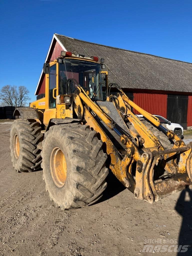 JCB 414S Kmetijski teleskopski nakladalci