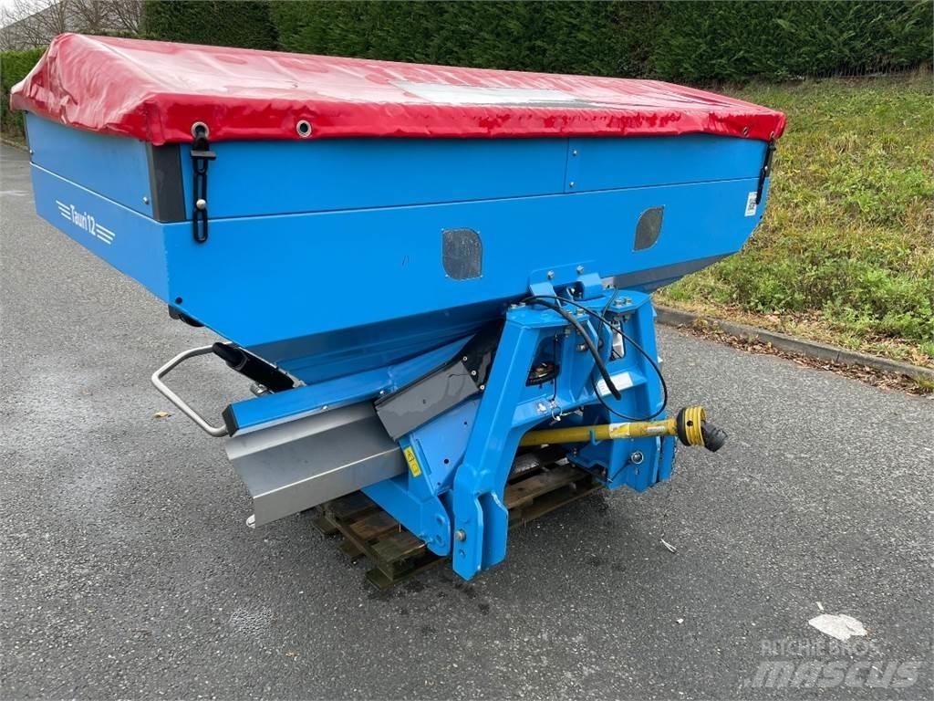 Lemken Tauri 12 Trosilniki mineralnega gnojila