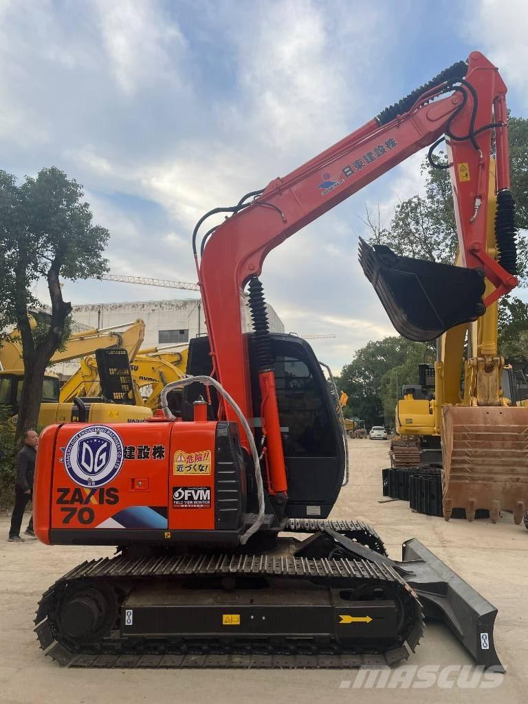 Hitachi ZX 70 Mini bagri <7t