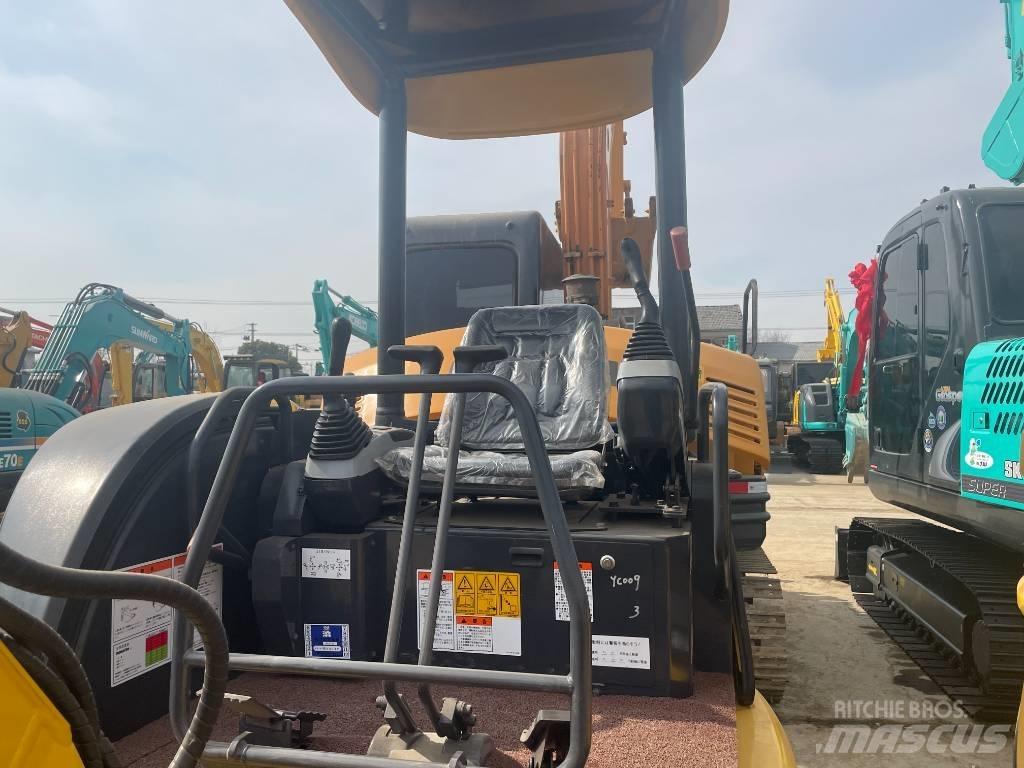 Komatsu PC 30 Mini bagri <7t