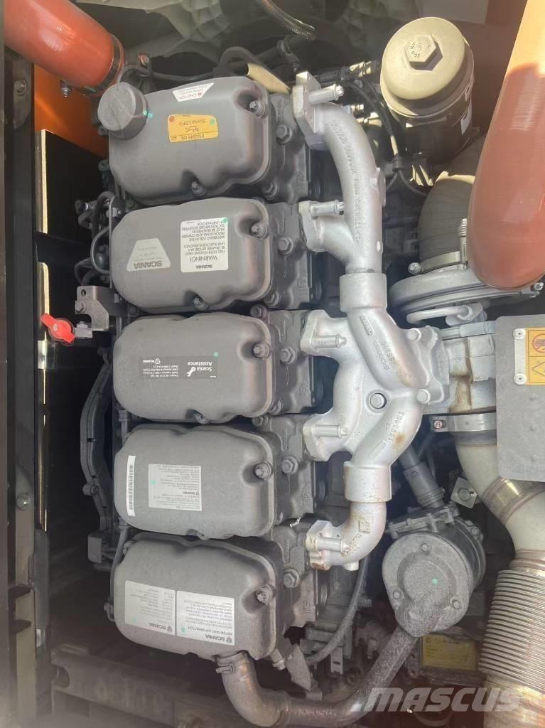 Develon DX 400 Bagri goseničarji