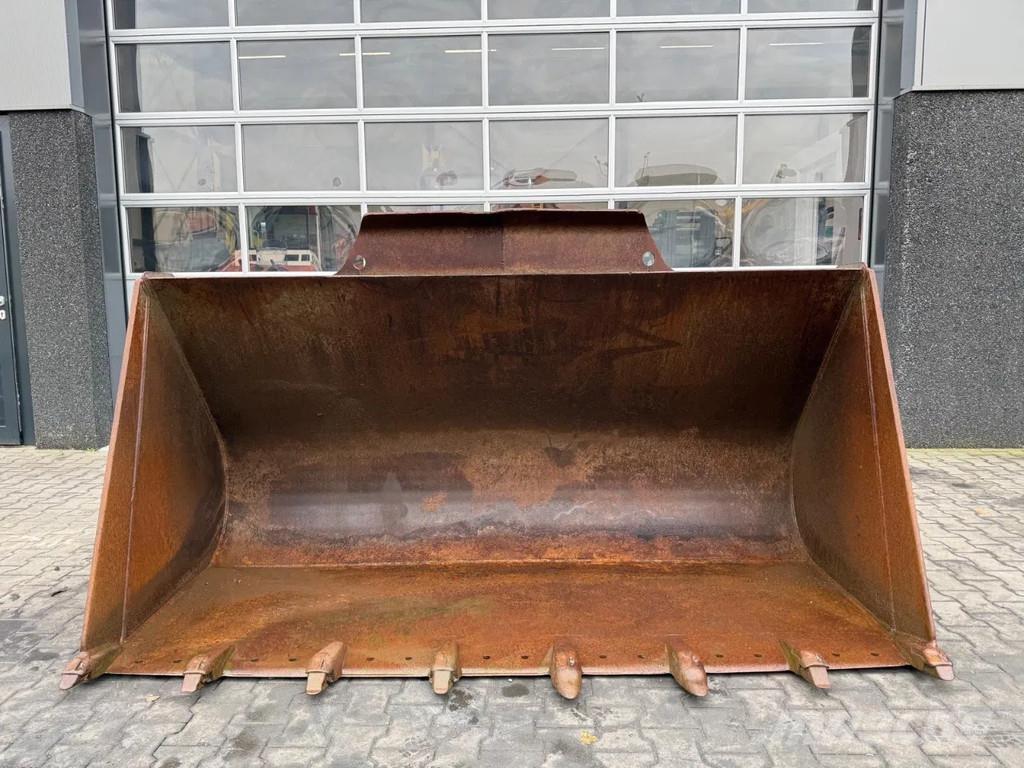 Volvo L60/70/90 Žlice