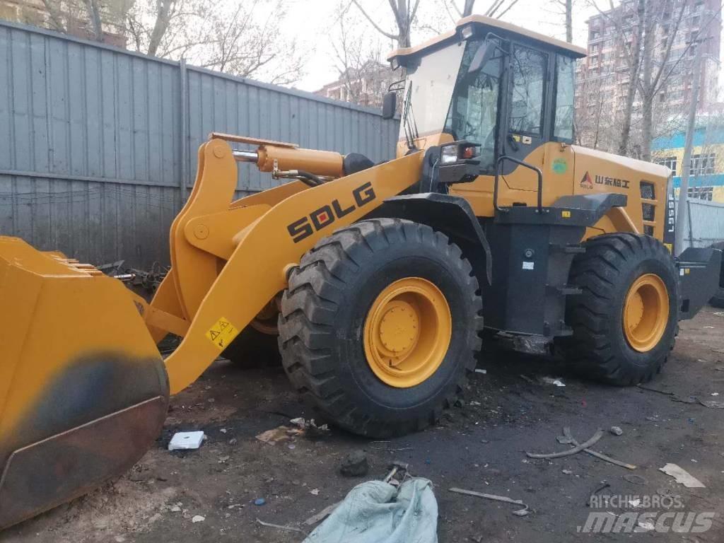 SDLG L 955 F Kolesni nakladalci
