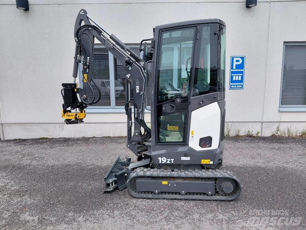 ECM 19ZT + Engcon EC02 Mini bagri <7t