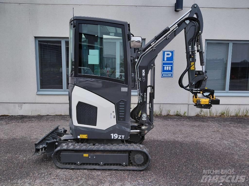 ECM 19ZT + Engcon EC02 Mini bagri <7t