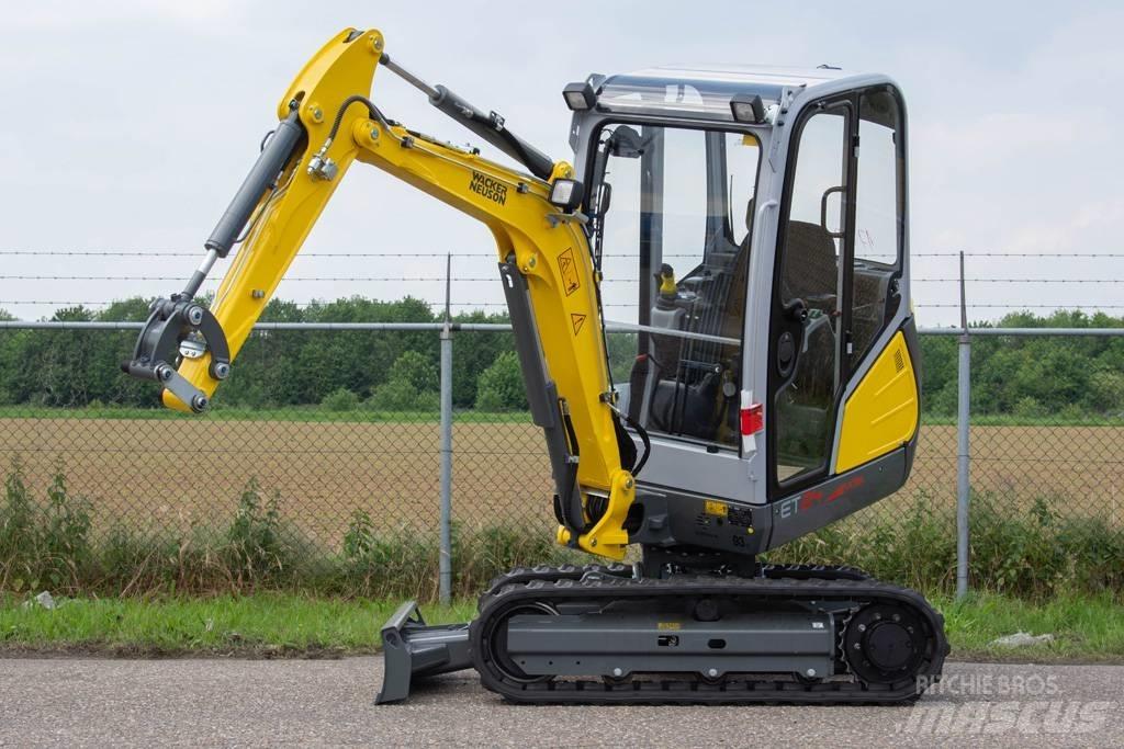 Wacker Neuson ET24 Mini bagri <7t