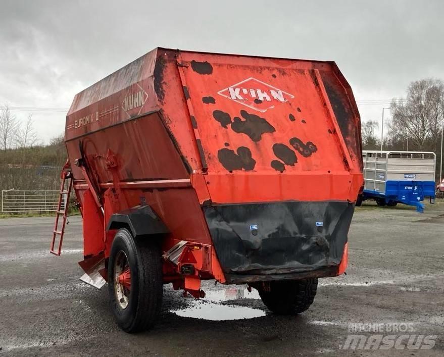 Kuhn EuroMix II 1460 Mešalne hranilnice