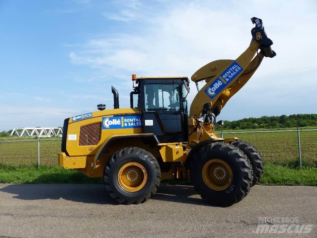 CAT 926 M Kolesni nakladalci