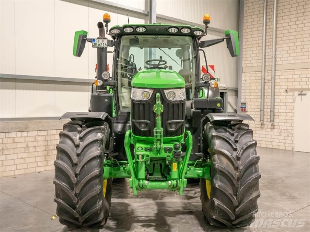 John Deere 6R215 Traktorji