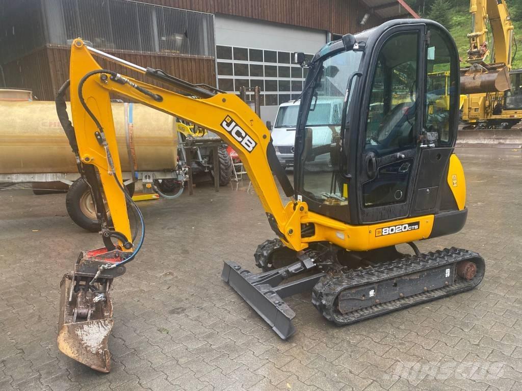 JCB 8020 Mini bagri <7t