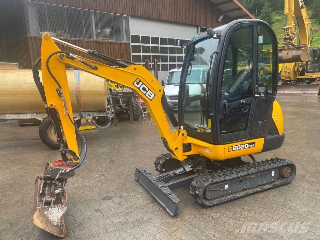 JCB 8020 Mini bagri <7t
