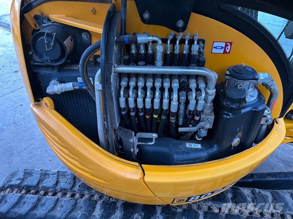 JCB 8025 ZTS Mini bagri <7t