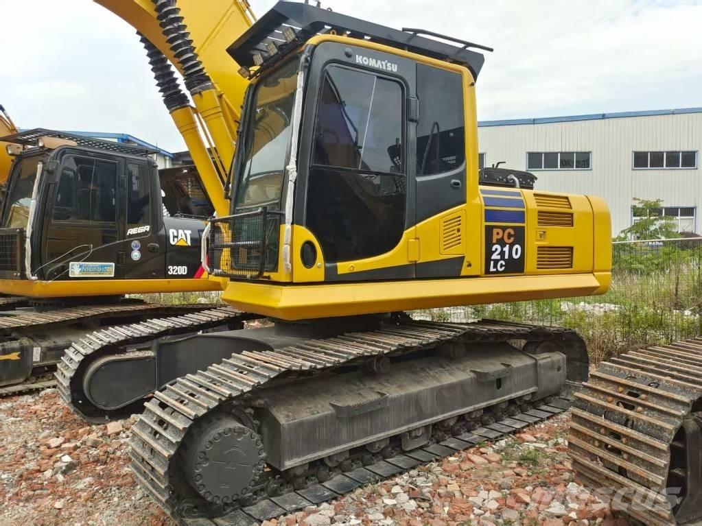 Komatsu PC 210 Bagri goseničarji