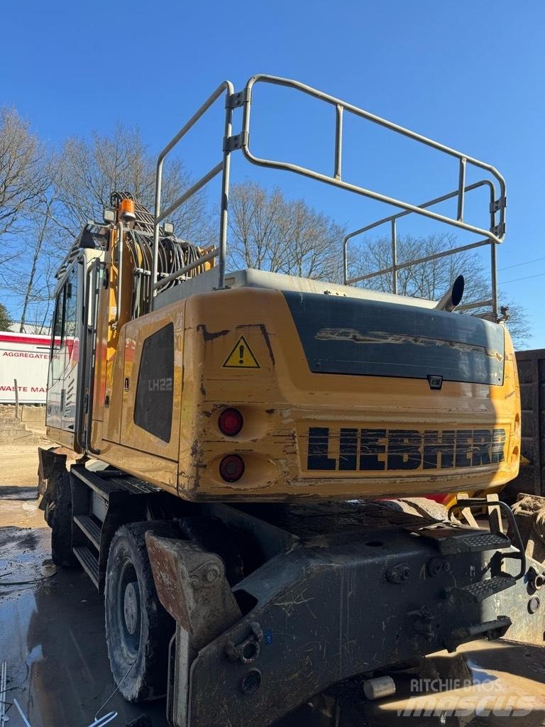 Liebherr LH 22 M Bagri za prekladanje primarnih/sekundarnih surovin