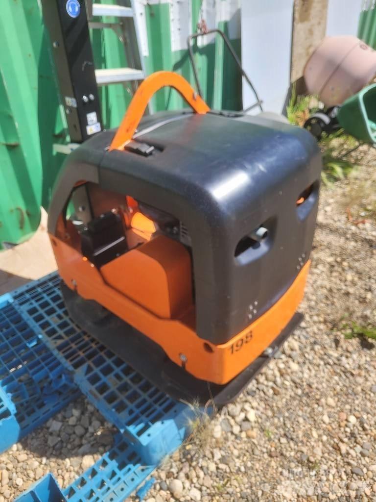Atlas Copco RP400 Vlečni vibracijski valjarji