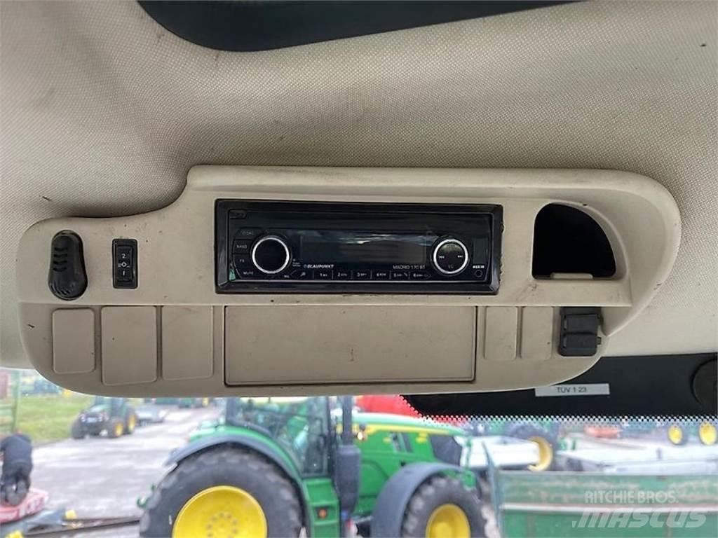 John Deere 6155R Traktorji
