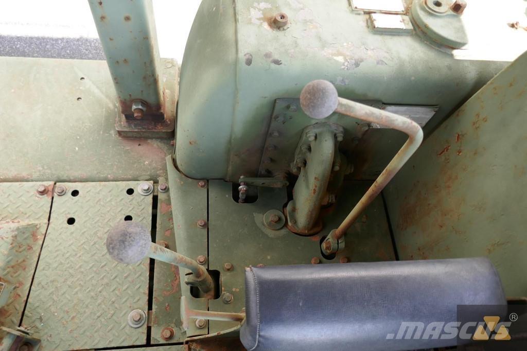 CAT D7F Ex-army Buldožerji goseničarji