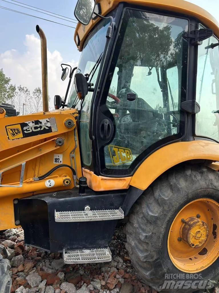 JCB 3 CX Rovokopači