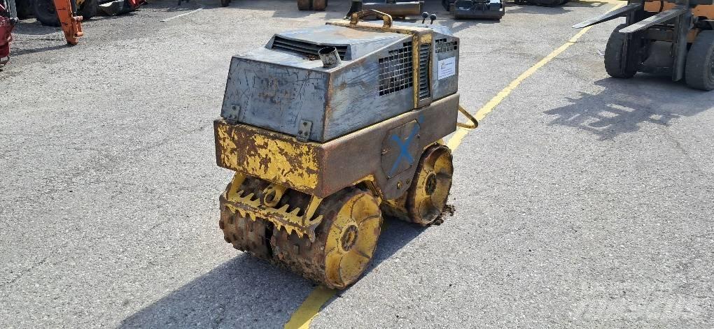 Bomag BW65T Kompaktorji tal