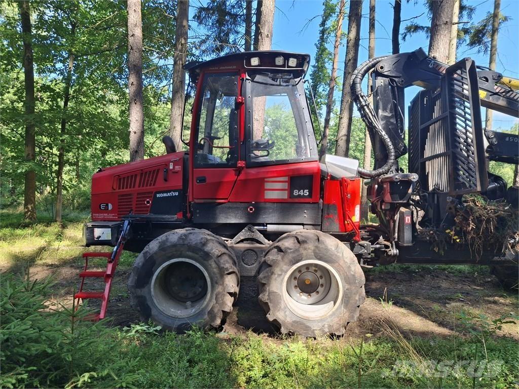 Komatsu 845 Forwarderji