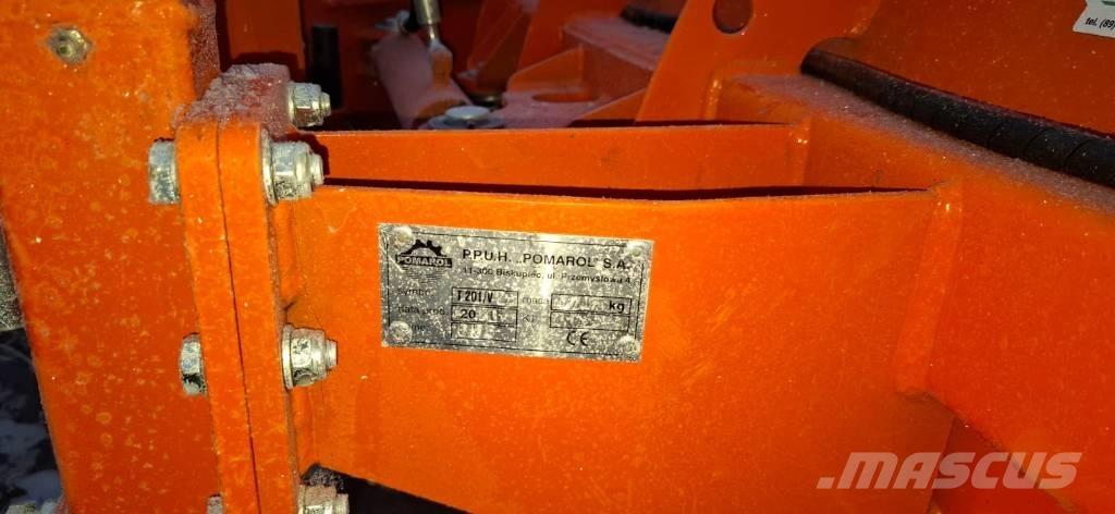 Pomarol T201 N Priključki za čelni nakladalec