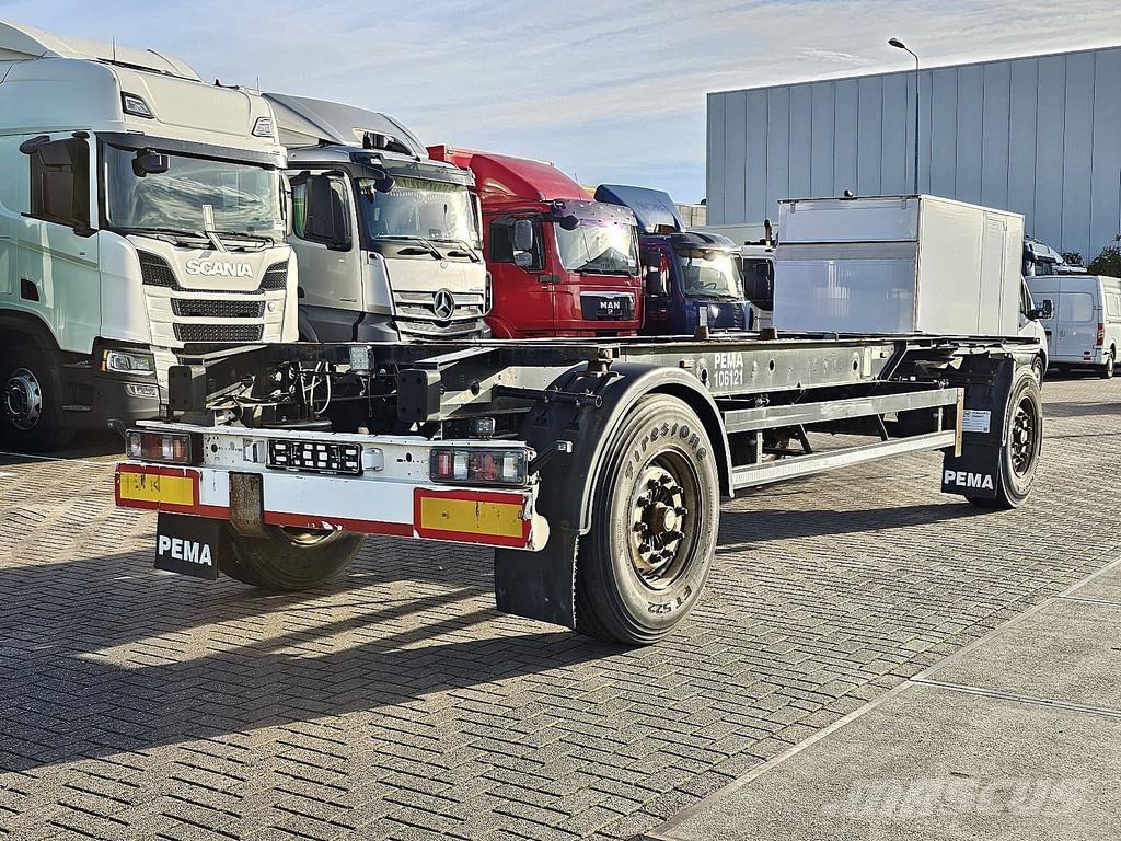 Krone LAFETTE Razstavljive prikolice