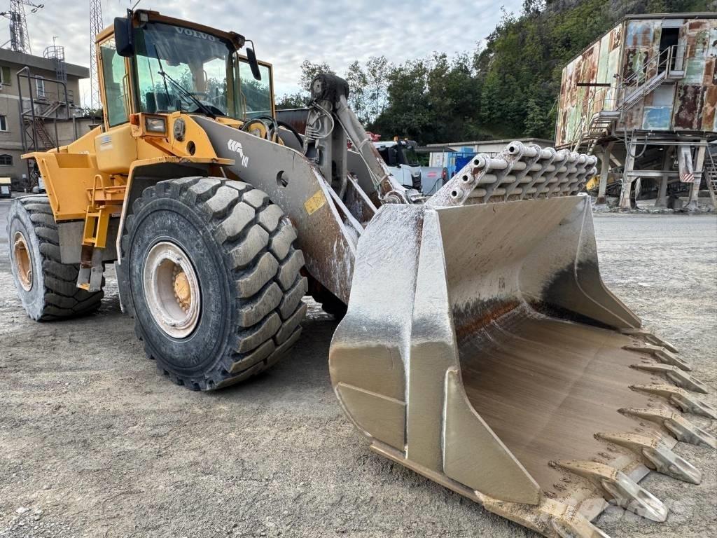 Volvo L 220 E Kolesni nakladalci