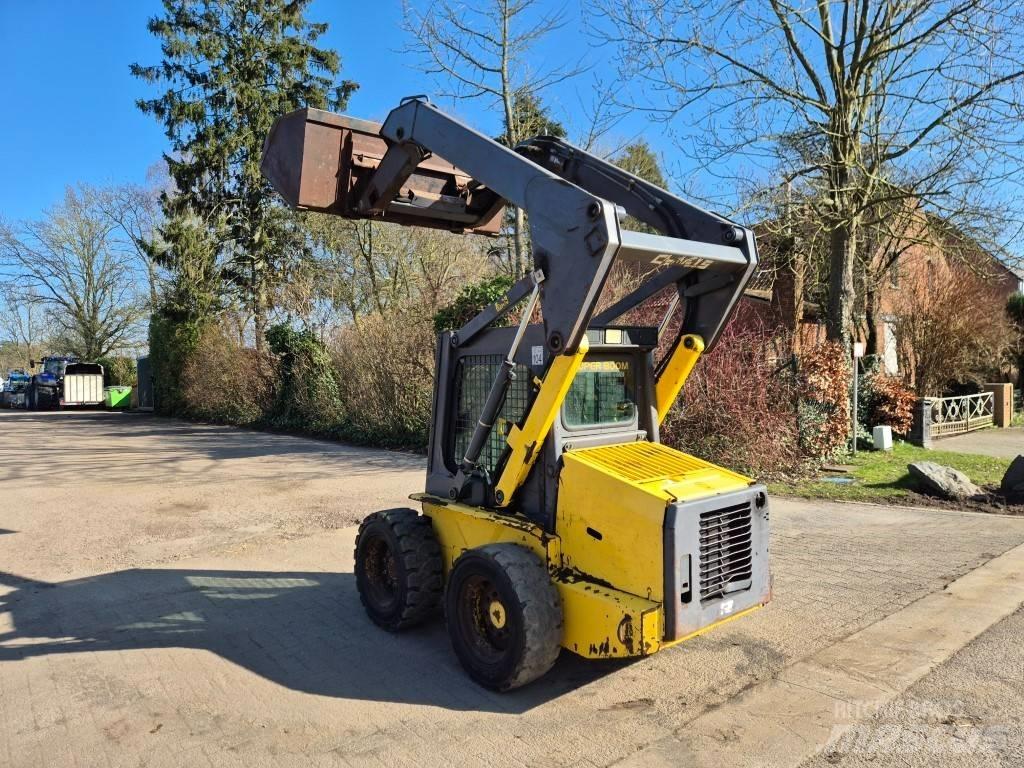 New Holland LS 160 Skid steer mini nakladalci