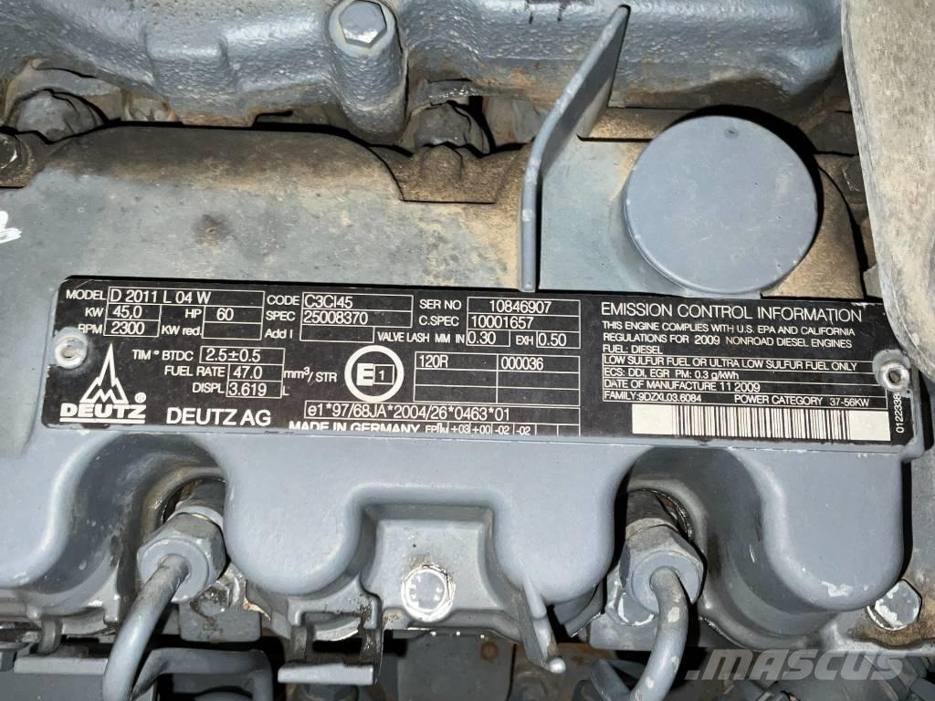 Kramer 750 Kolesni nakladalci