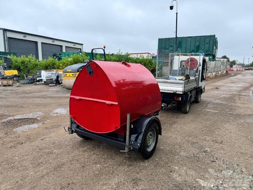 Western 950Litres Fuel and additive tanks