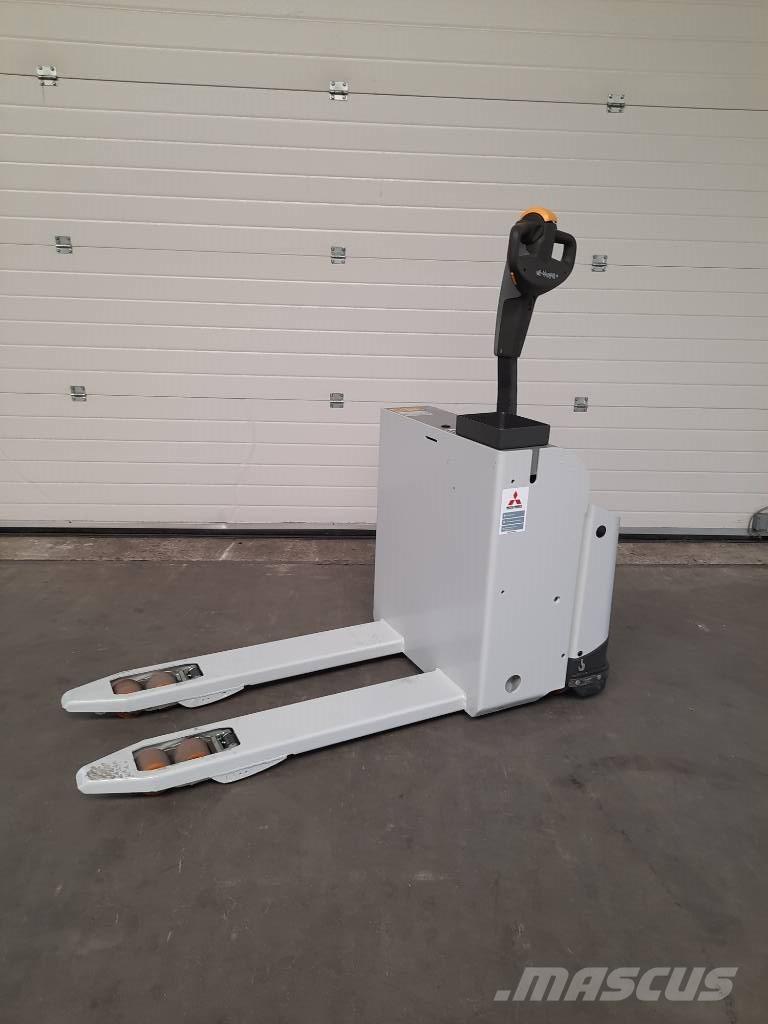 UniCarriers PLL180 Električni nizko dvižni viličar
