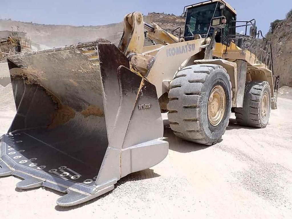 Komatsu WA600-8EO Kolesni nakladalci