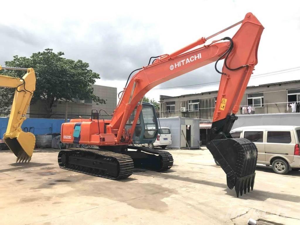 Hitachi EX200 Bagri goseničarji