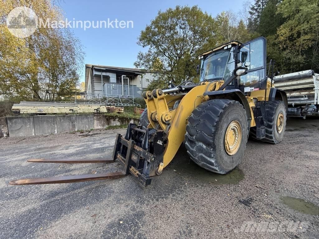 CAT 980 Kolesni nakladalci