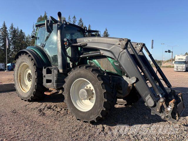 Valtra T234 Direct Traktorji