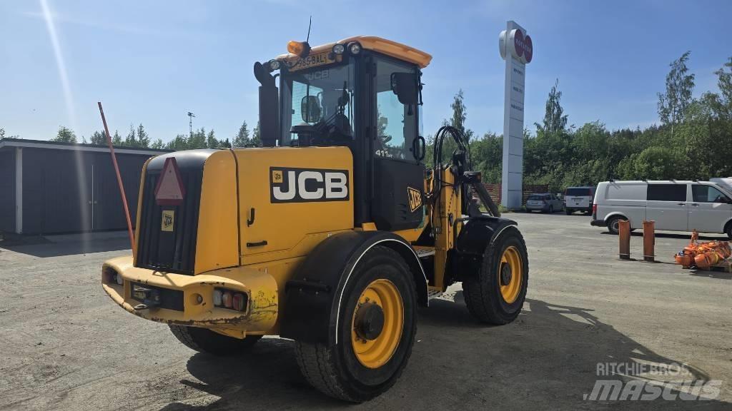 JCB 411 Kolesni nakladalci