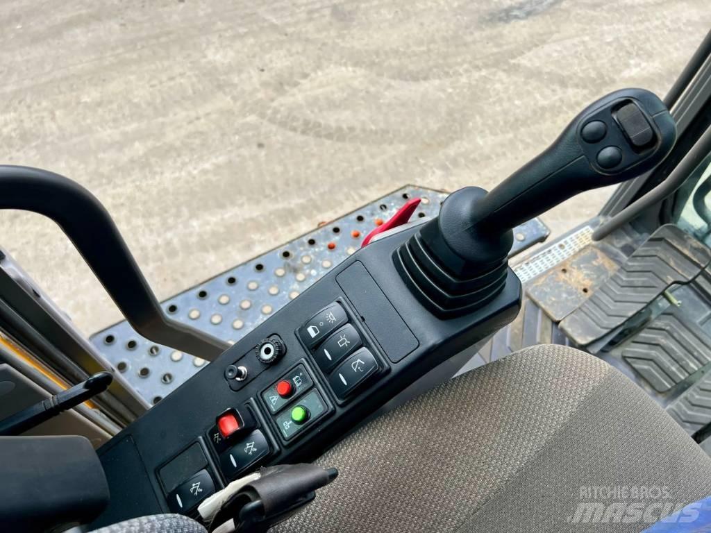 Volvo EC380E HR UHD Rušilni bagri