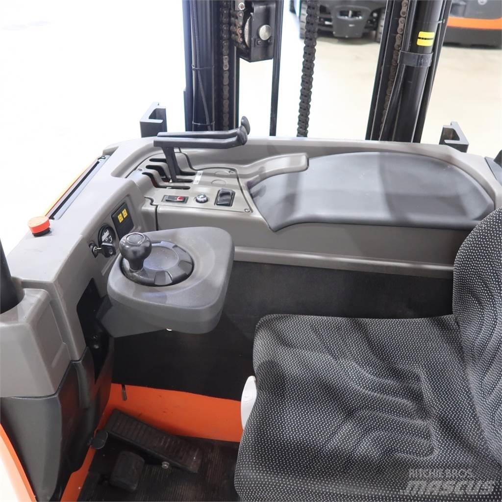 BT SRE160L Električni viličarji