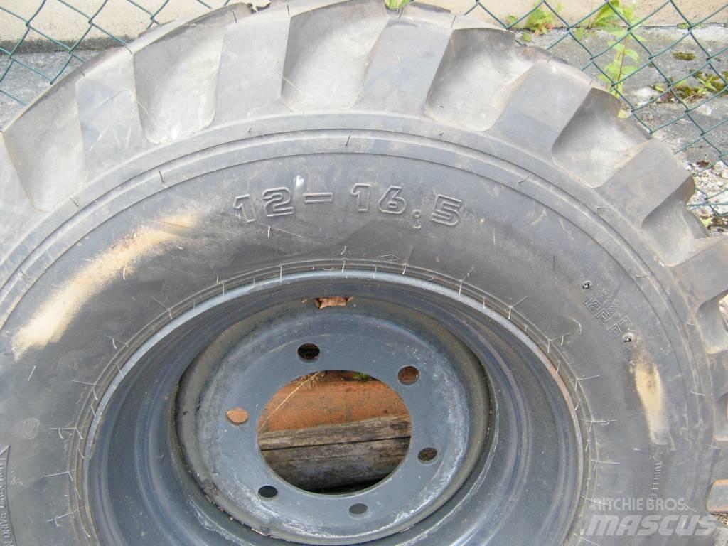 Kumho 12-16,5 Gume, kolesa in platišča