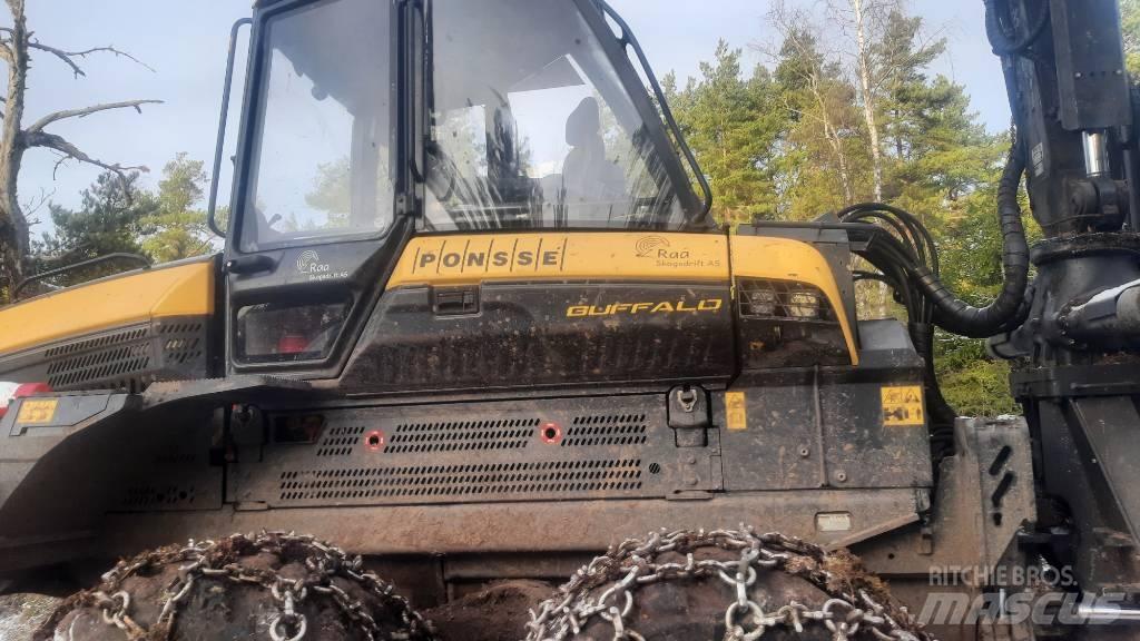 Ponsse BUFFALO AF 8W Forwarderji