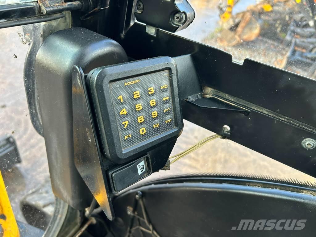 JCB 8026 CTS Mini bagri <7t