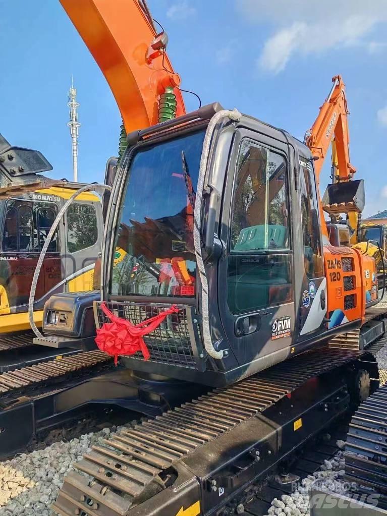 Hitachi ZX 120 Bagri goseničarji