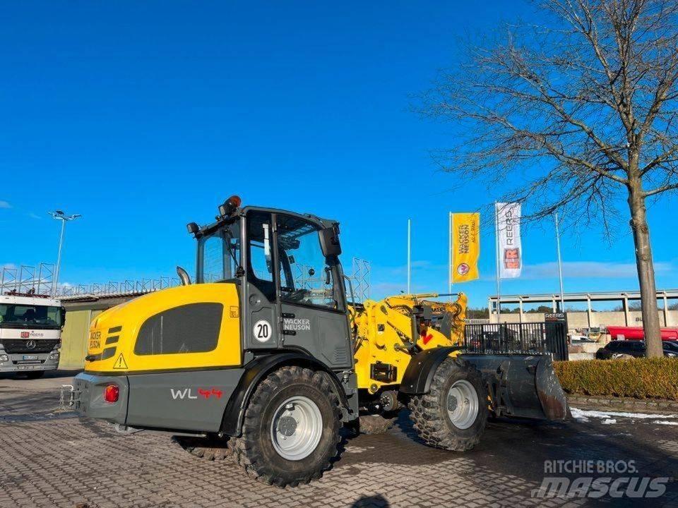 Wacker Neuson WL44 Kolesni nakladalci