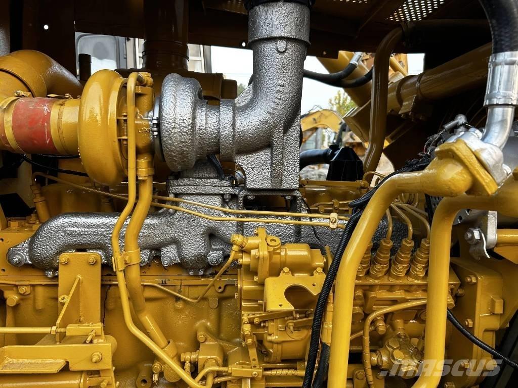 CAT D7G Buldožerji goseničarji