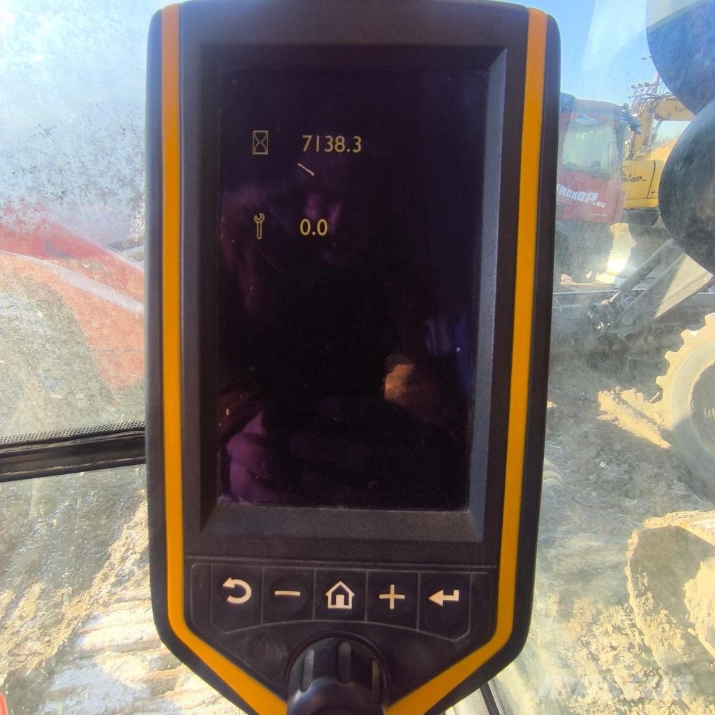 JCB JS 300 Bagri goseničarji