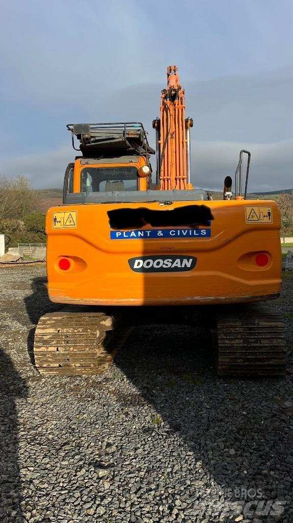 Doosan Dx140 Bagri na kolesih