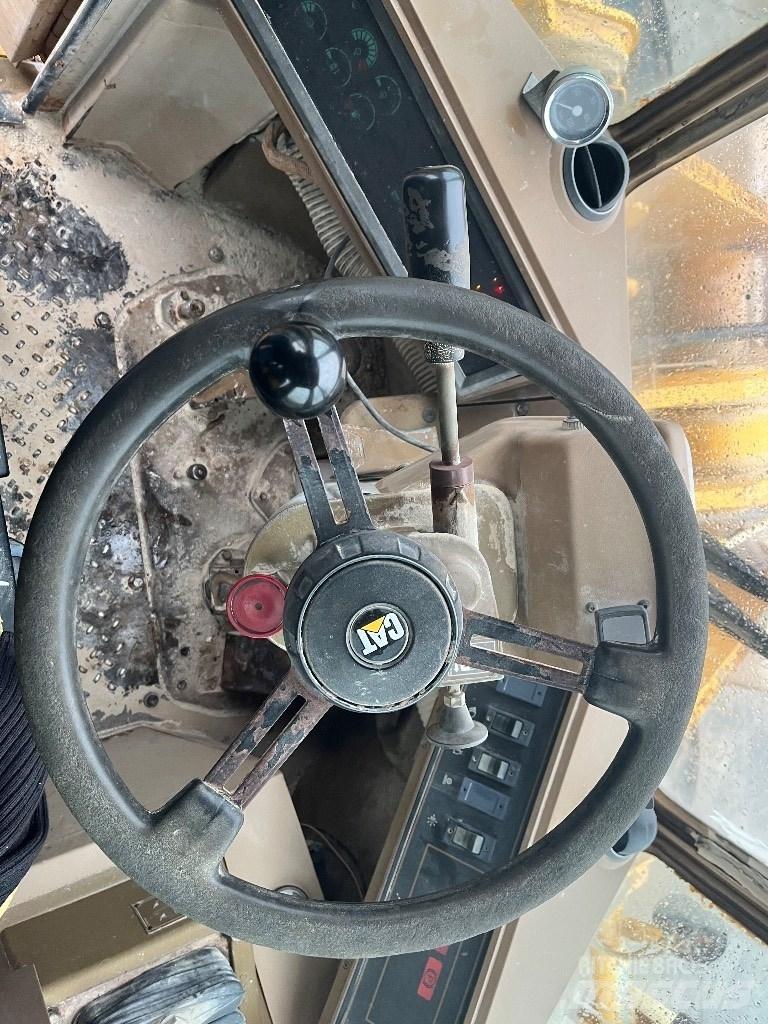 CAT 950 F Kolesni nakladalci
