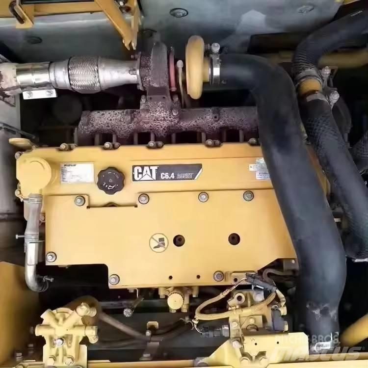 CAT 325 D Bagri goseničarji